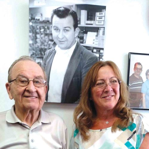 Sewing center still thriving in Warren, Ohio News, Sports, Jobs